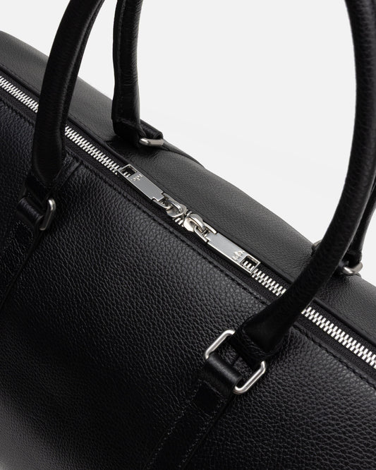 GROUP48 Jude Weekend Bag Small and Silver (Black)