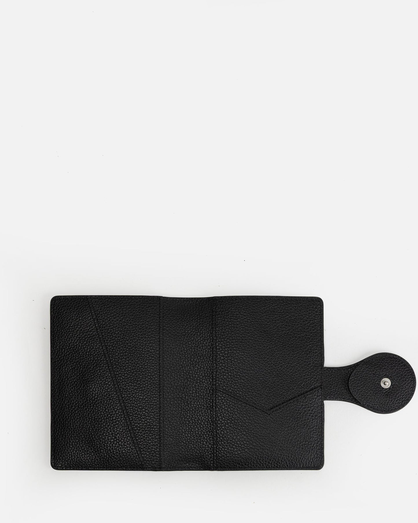 The Daily Edited Jude Airtag Passport Holder (Black)
