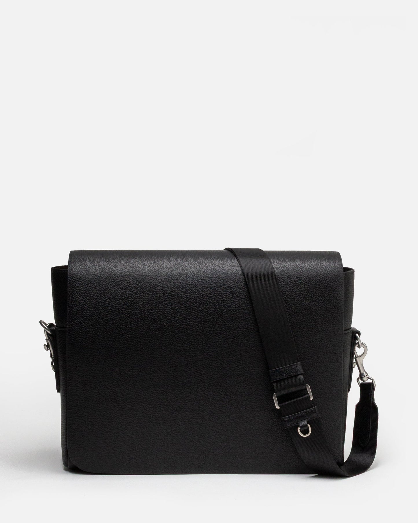 The Daily Edited Jude Messenger Bag (Black)