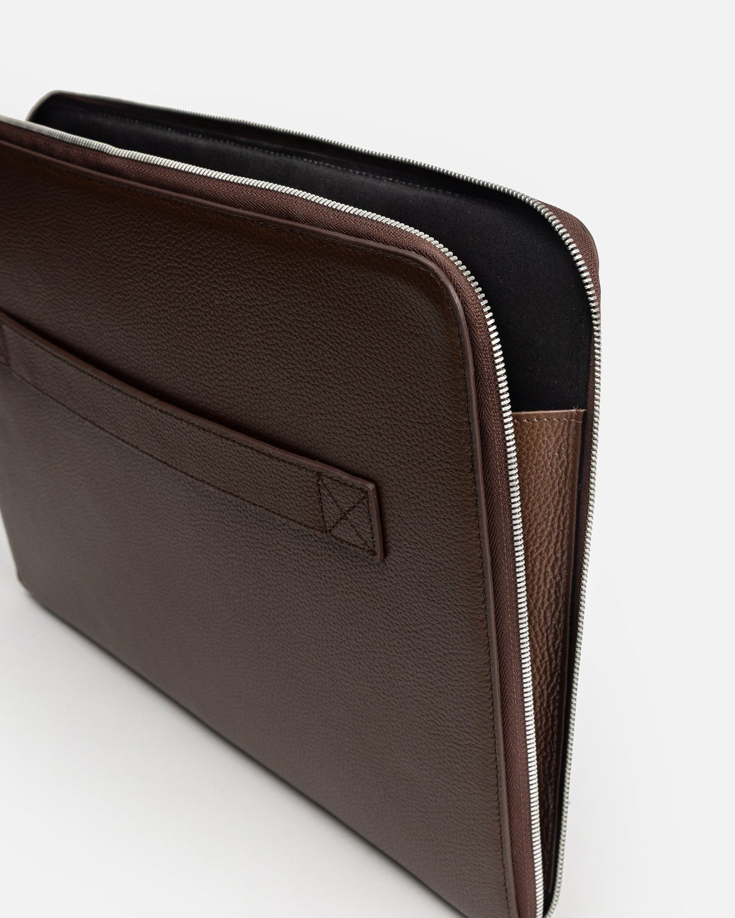The Daily Edited Jude 14" Laptop Case (Chestnut)