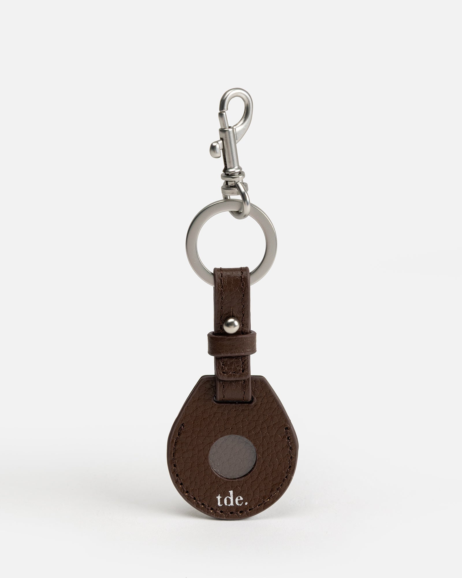 Image of Accessories. Productname: The Daily Edited Jude Airtag Keyring Chestnut in Chestnut colour by brand - The Daily Edited