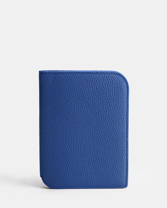 GROUP48 Olivia Passport Holder Ocean (Blue)