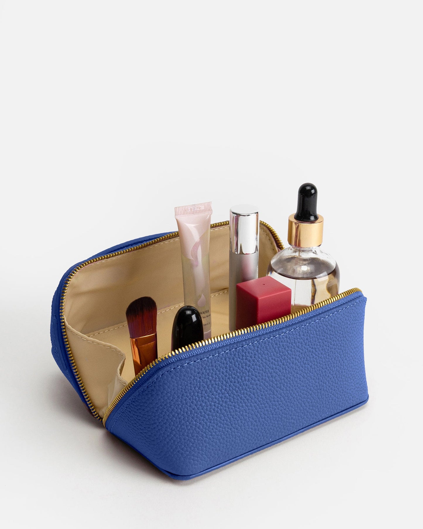 The Daily Edited Olivia Medium Travel Case Ocean (Blue)