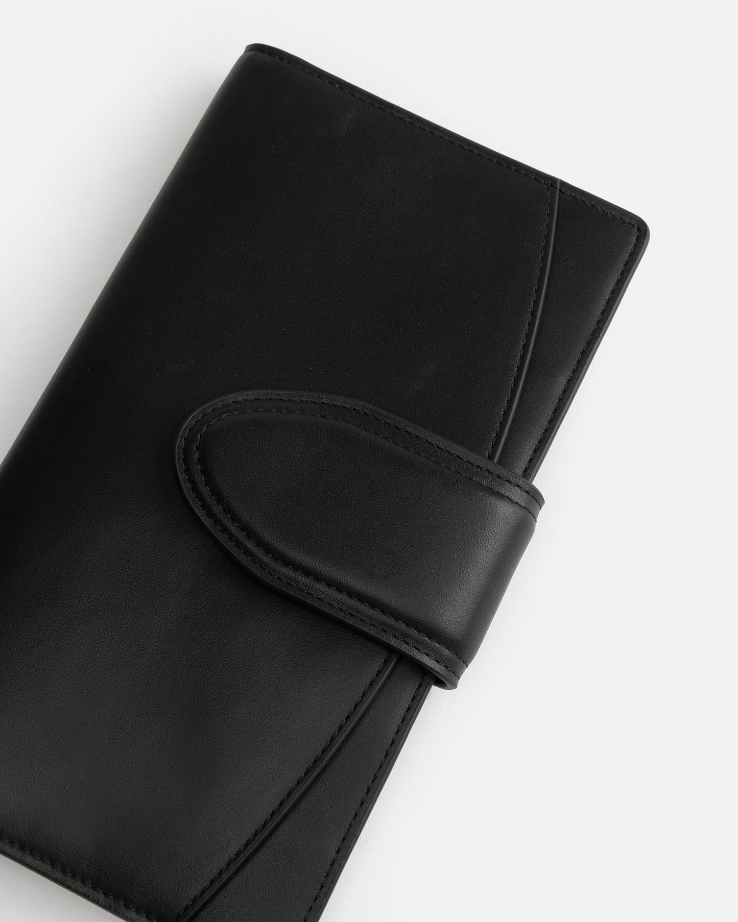 The Daily Edited Zara Travel Wallet (Black)