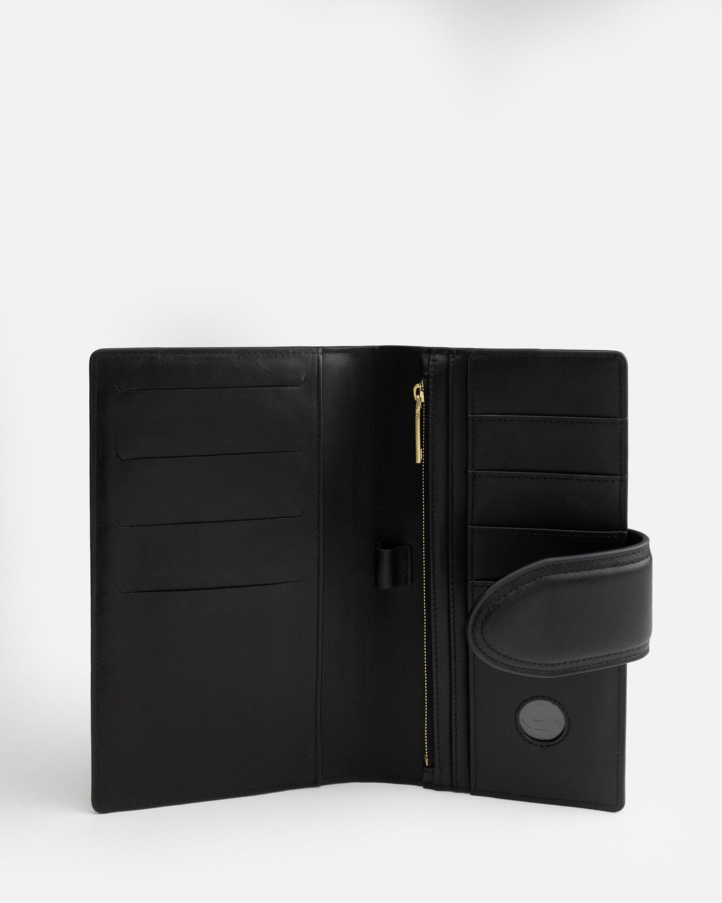 The Daily Edited Zara Travel Wallet (Black)