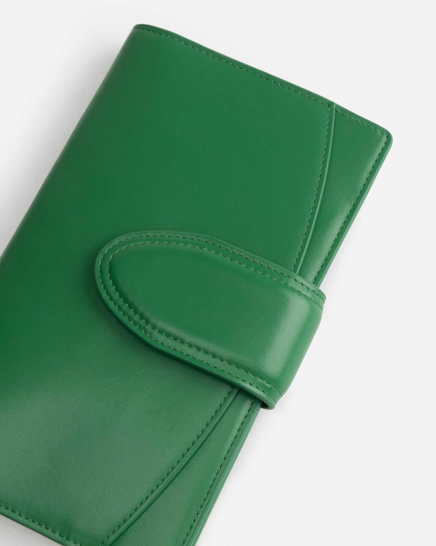 The Daily Edited Zara Travel Wallet Bold (Green)