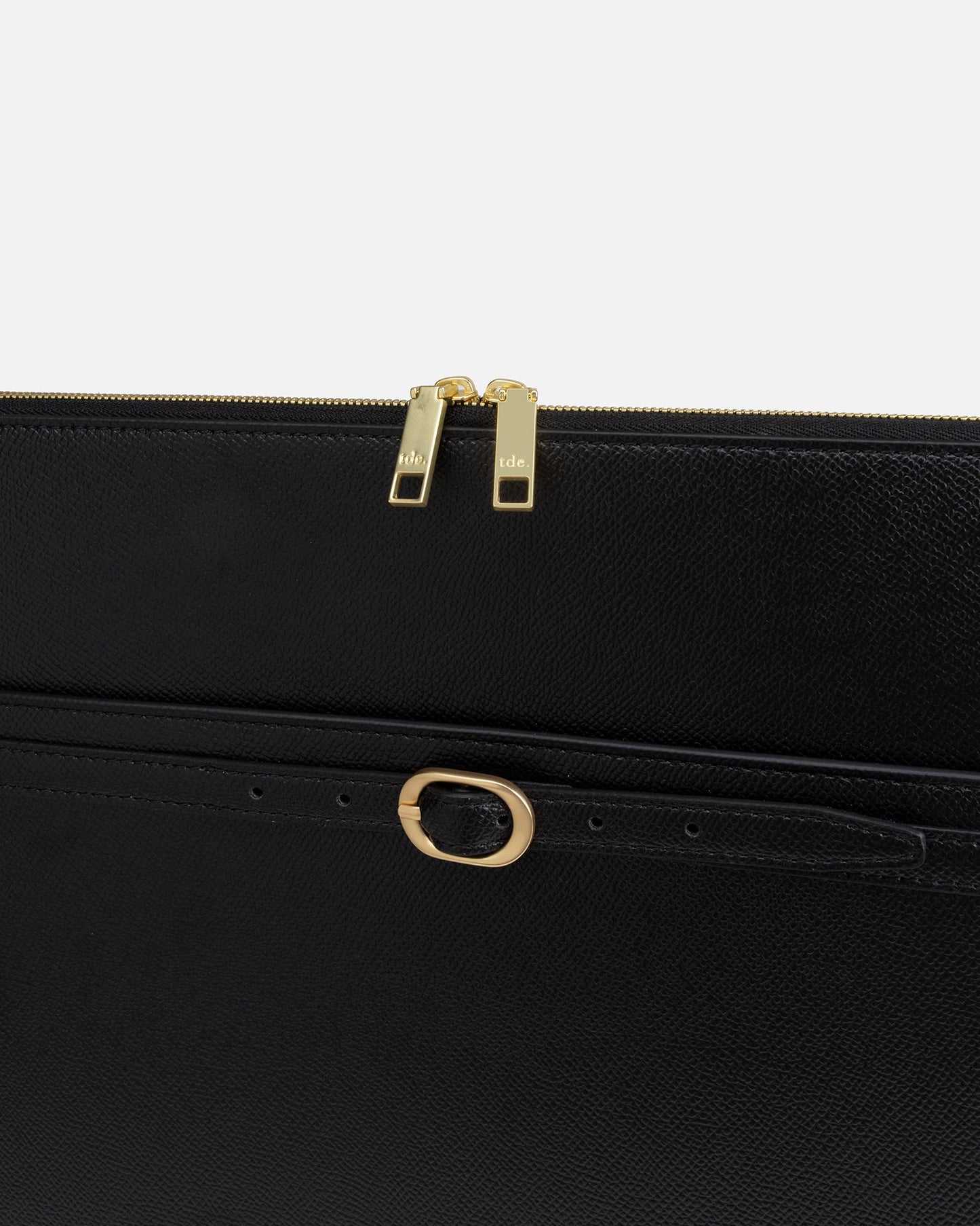 The Daily Edited Aria 15" Laptop Cover (Black)