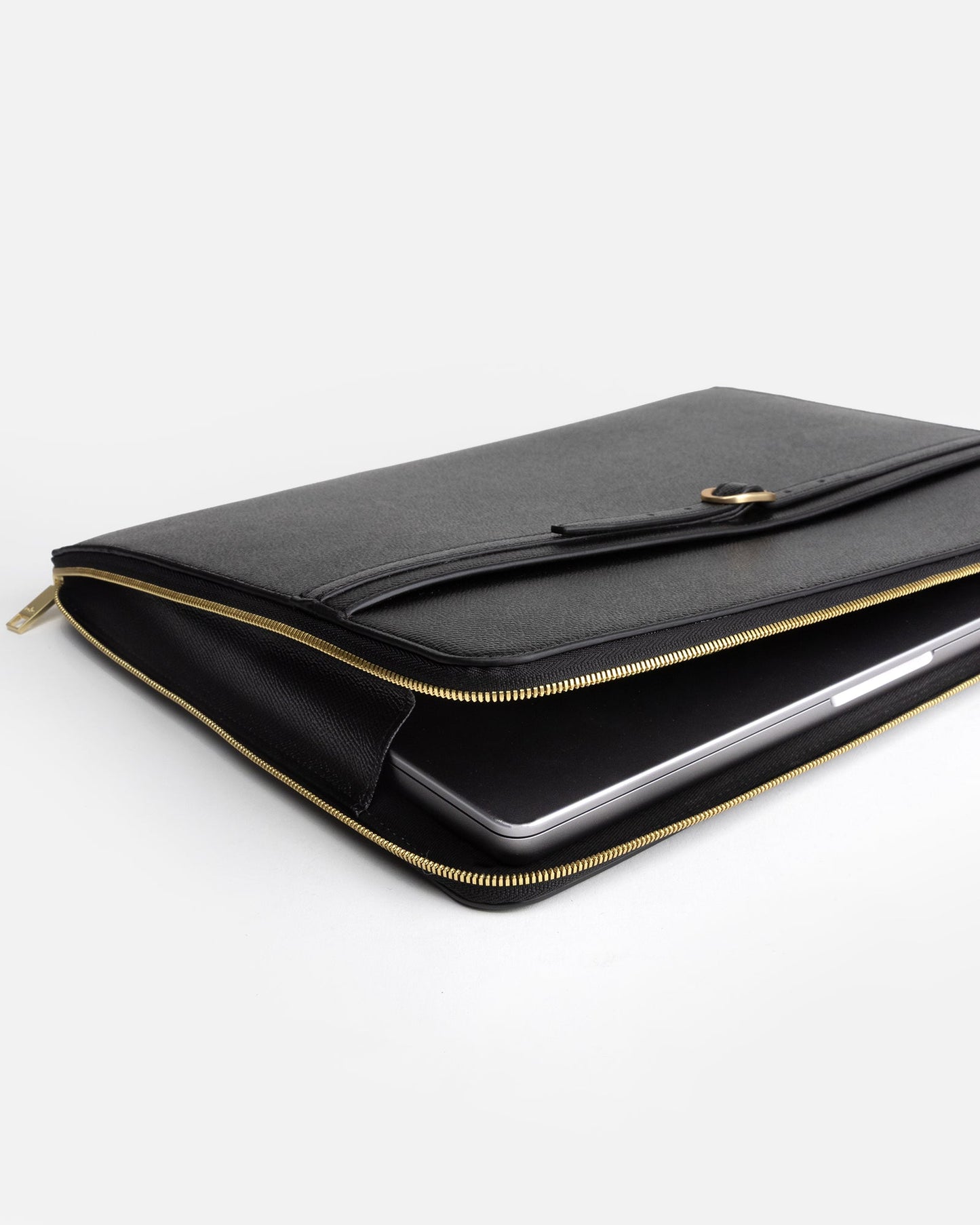The Daily Edited Aria 15" Laptop Cover (Black)