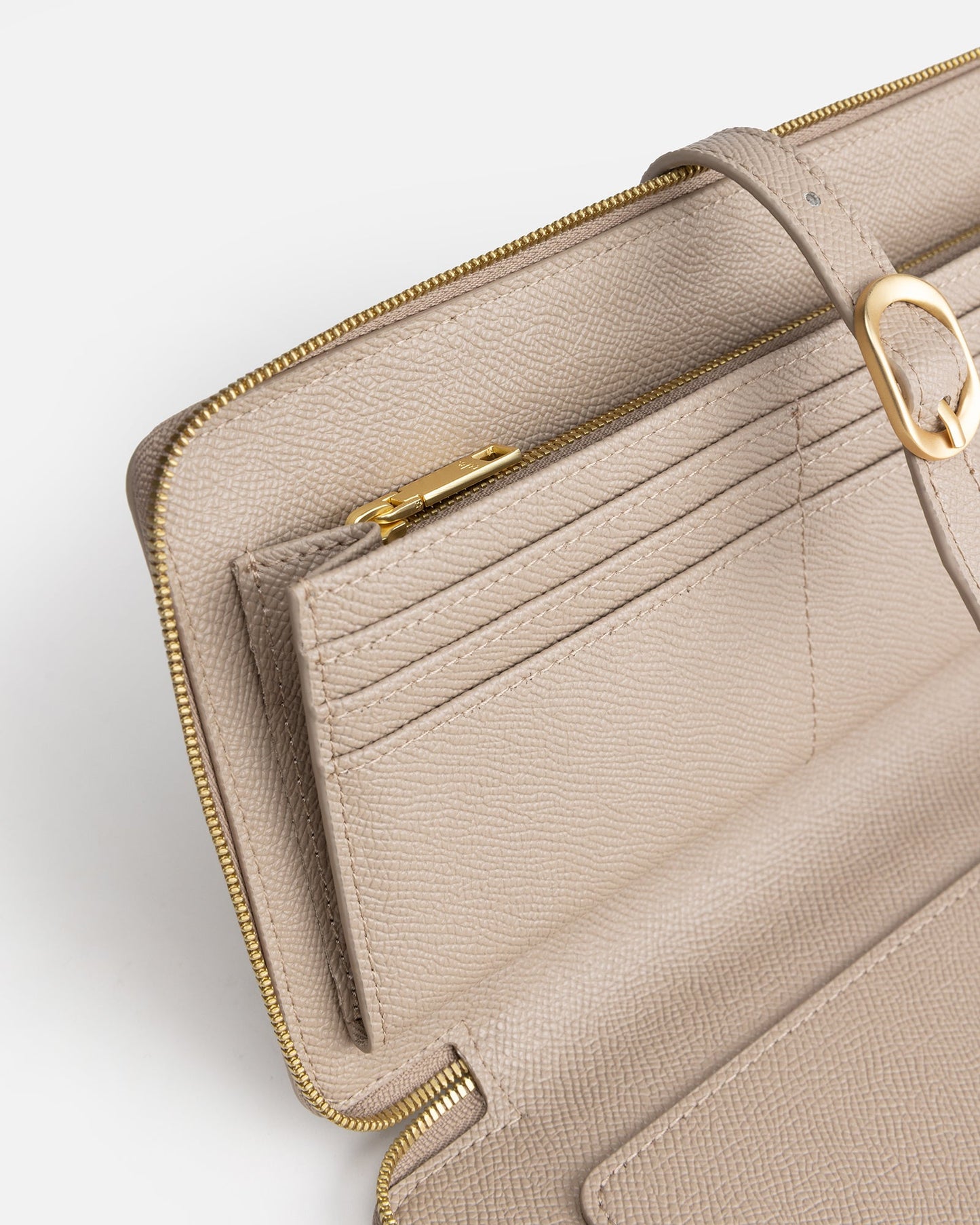 The Daily Edited Aria Zip Travel Wallet (Sepia)