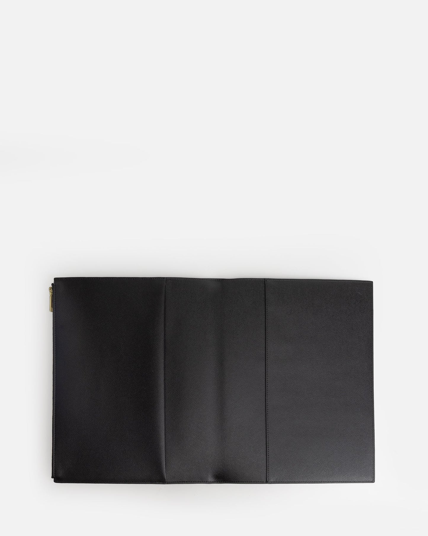 The Daily Edited Essentials A4 Zip Compendium (Black)