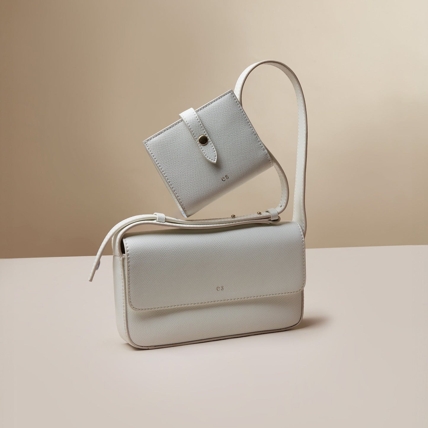 The Daily Edited Essentials Tab Wallet Pure (White)