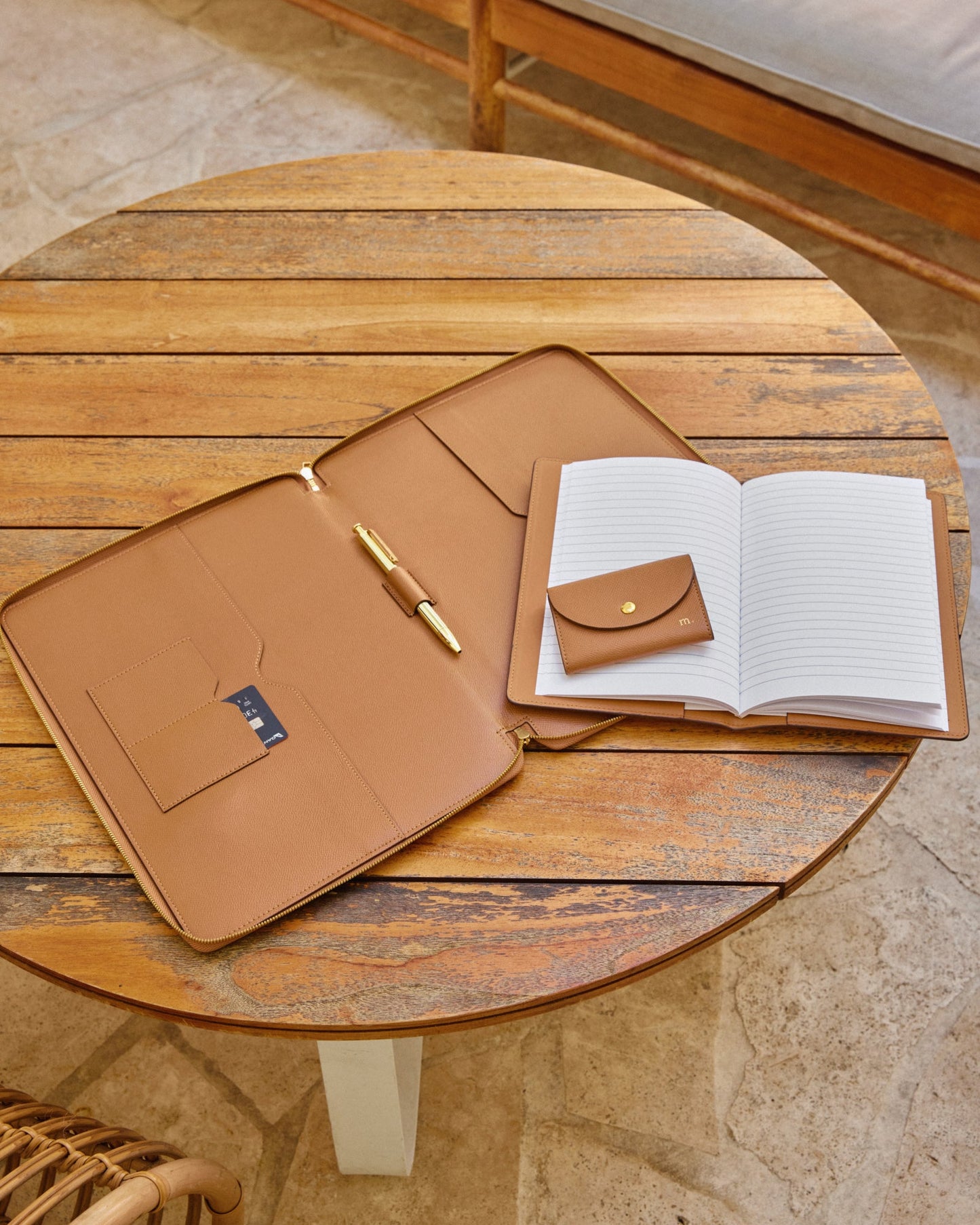 The Daily Edited Essentials Business Card Holder Rich (Tan)
