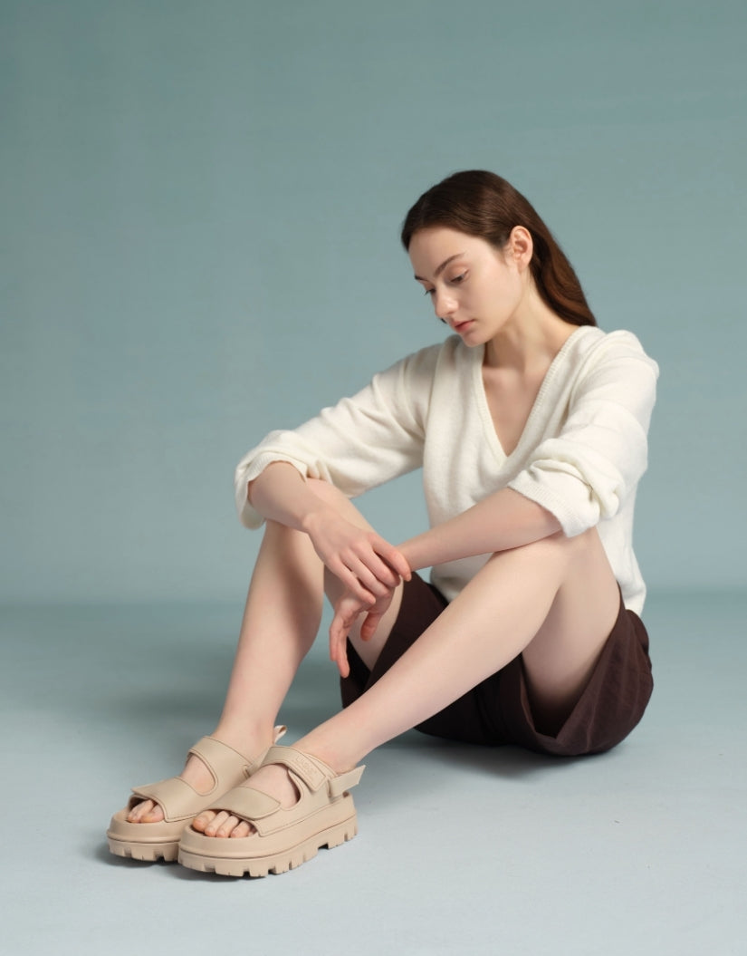 Ugg AUSTRALIAN SHEPHERD® Beatia Sandals (Beige)