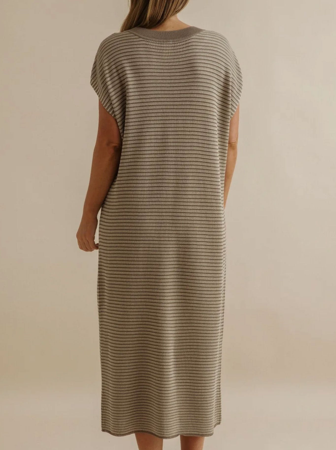TALAMAYA LATTICE KNITTED DRESS (Khaki Gold)