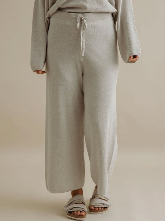 Image of a model wearing Pants. Productname: TALAMAYA RETREAT COTTON TWIST FULL PANT in Silver Salt colour by brand - Talamaya