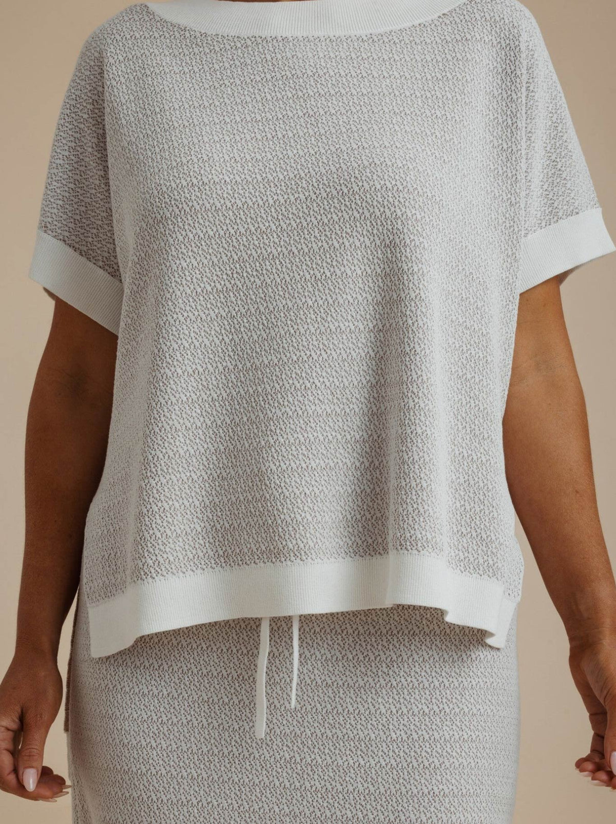 TALAMAYA CREPE KNITTED TEE (Salt/Granite)