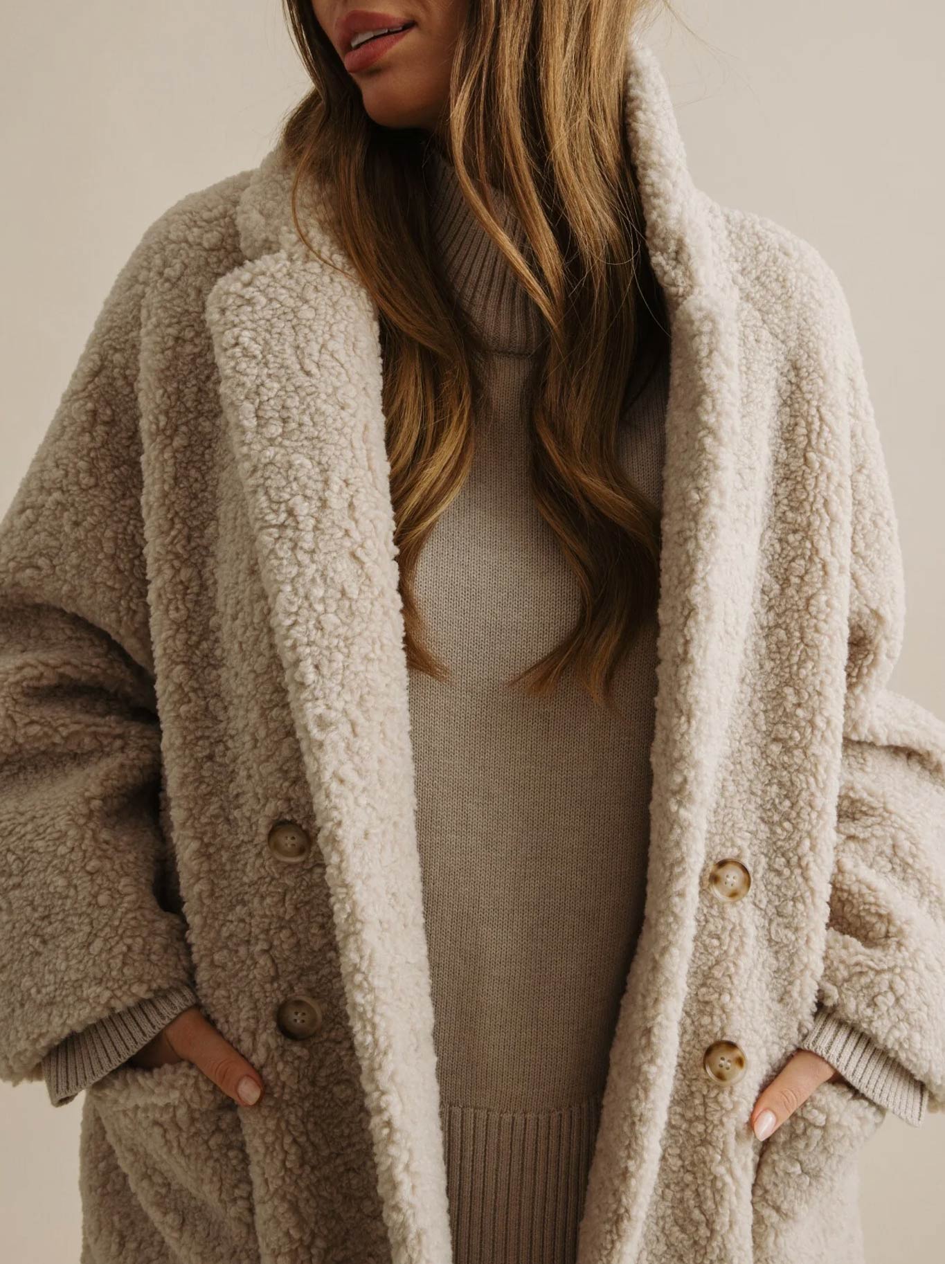 TALAMAYA POLAR FAUX FUR COAT (Amaranth)