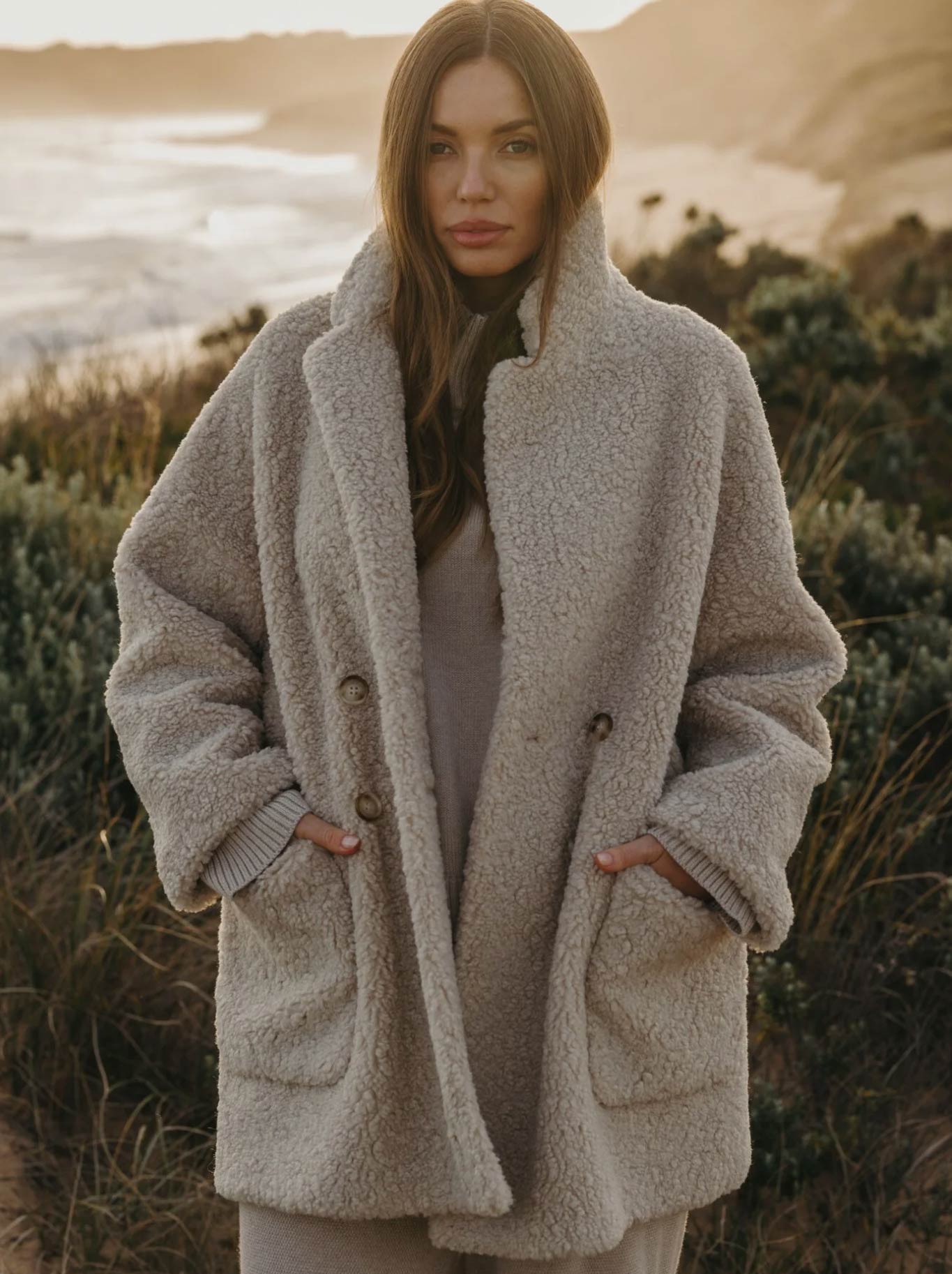 TALAMAYA POLAR FAUX FUR COAT (Amaranth)