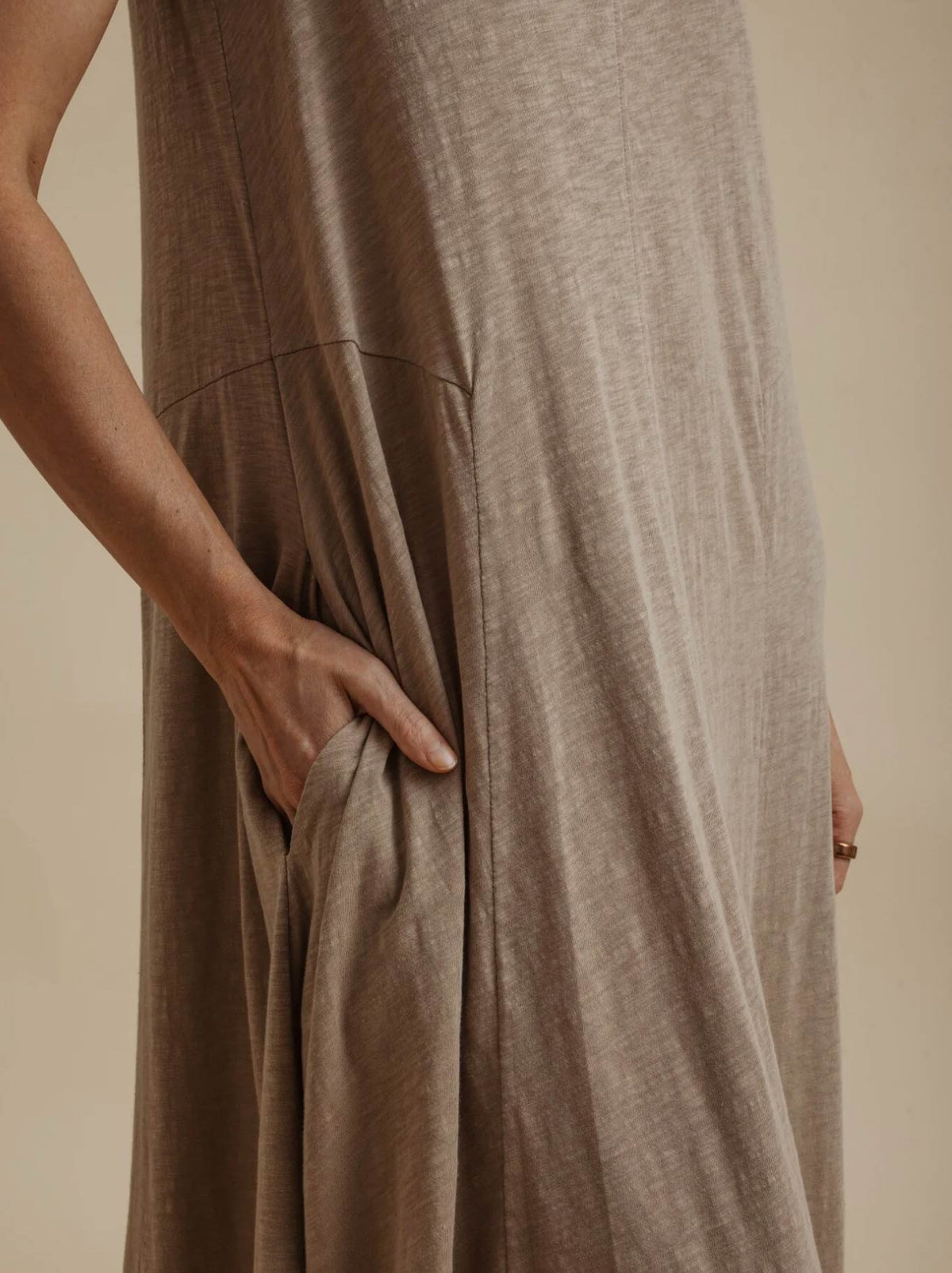 TALAMAYA SEABREEZE FLOW DRESS (Dune)