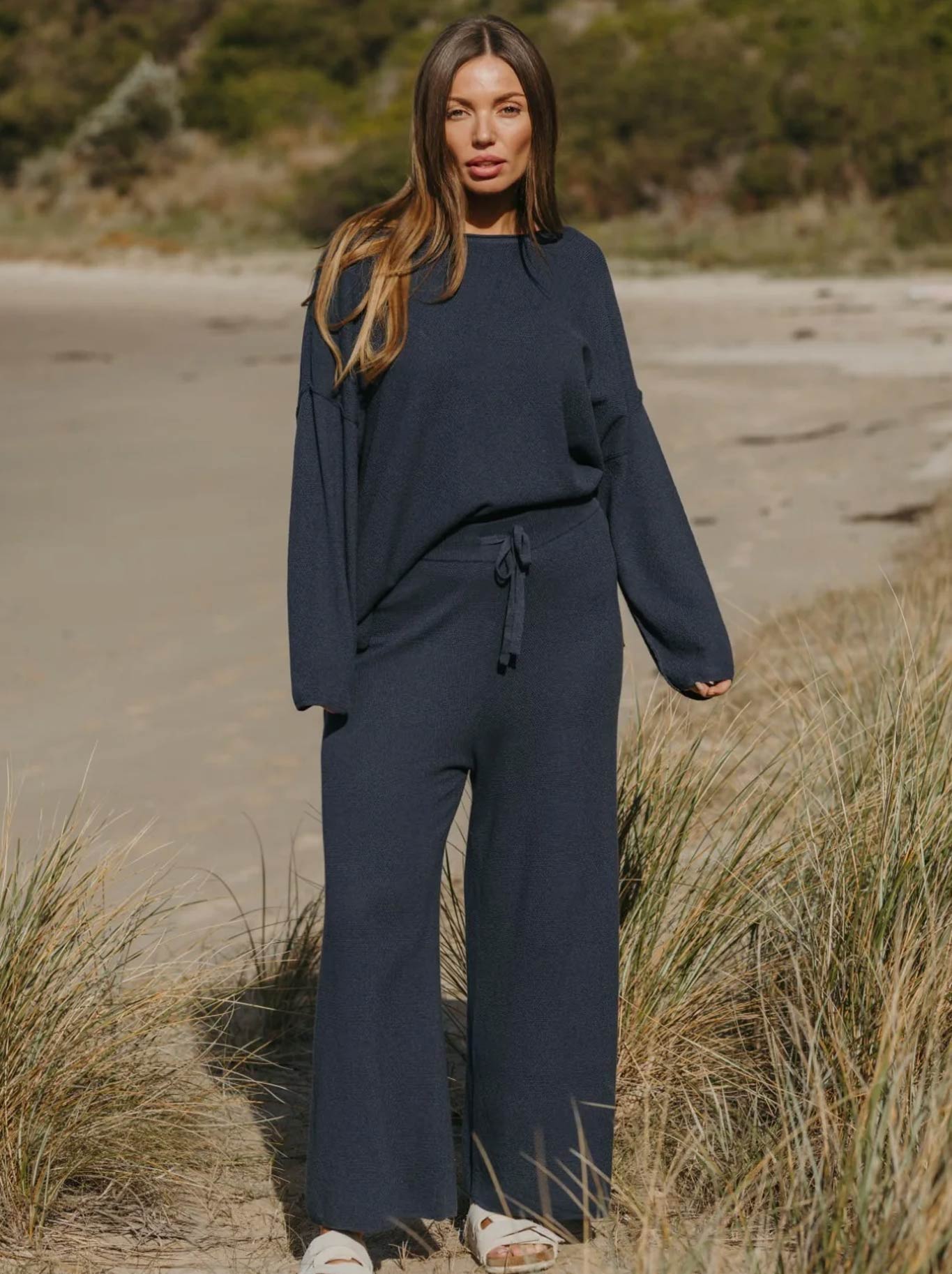 Talamaya Winter Retreat Pullover (Lake)