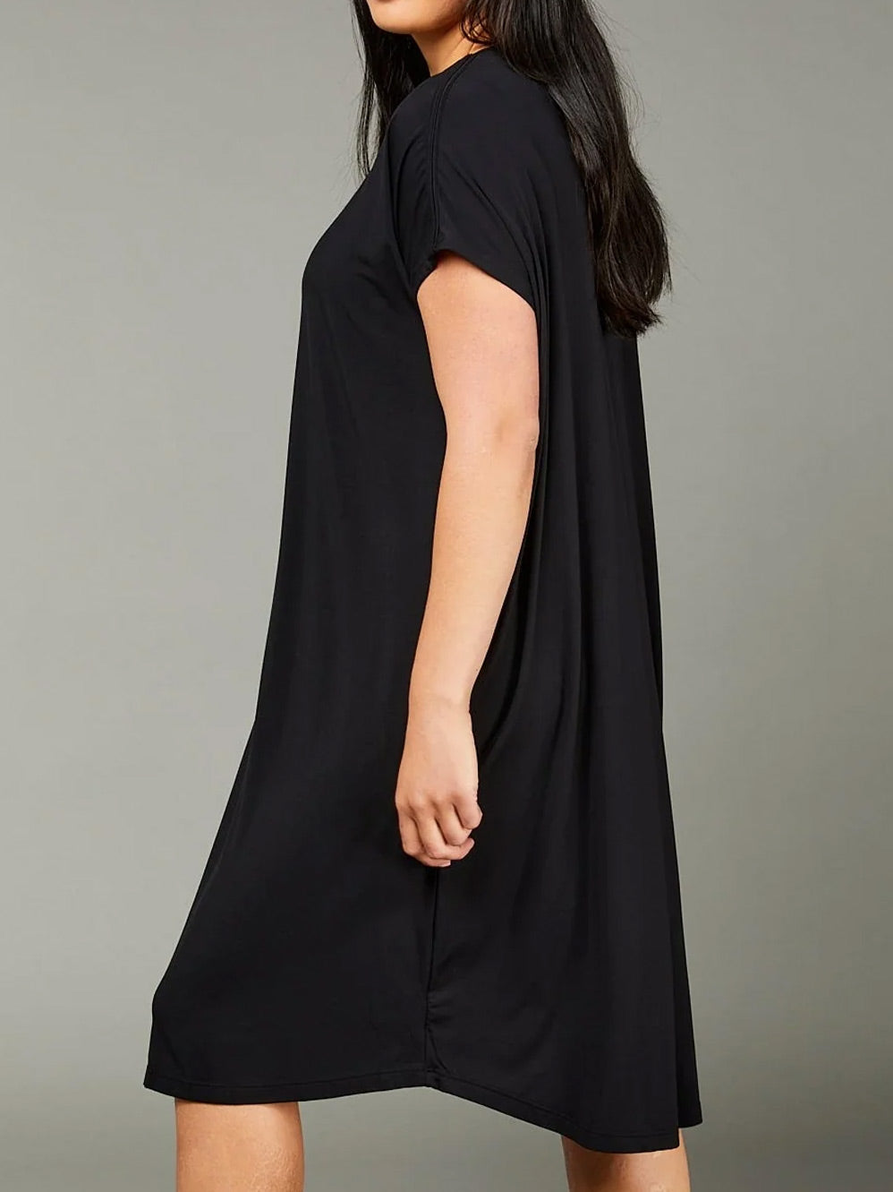 Tani Ava Box Dress (Black)
