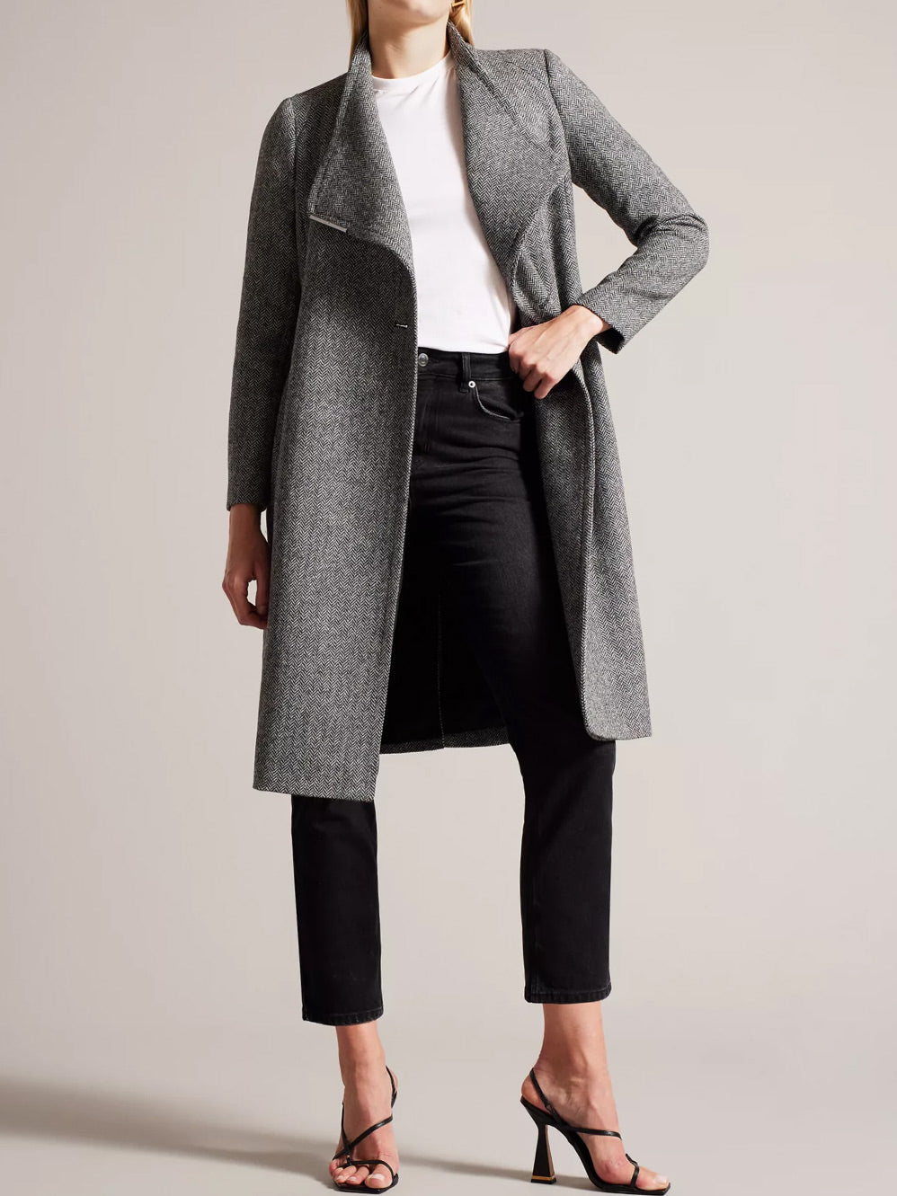 TED BAKER ROSEANE HERRINGBONE WOOL COAT (Black)