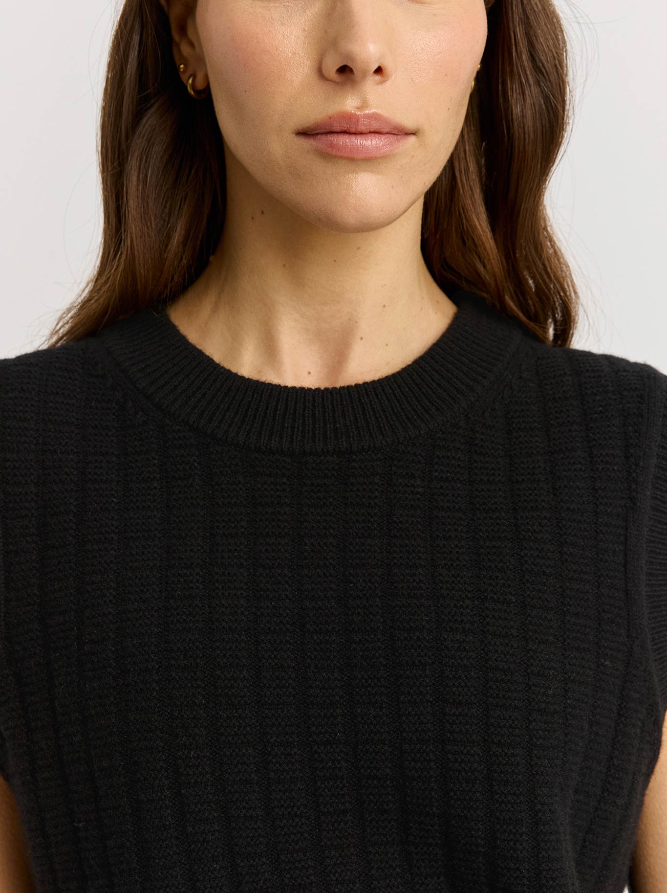 Toorallie Grid Knit Vest (Black)