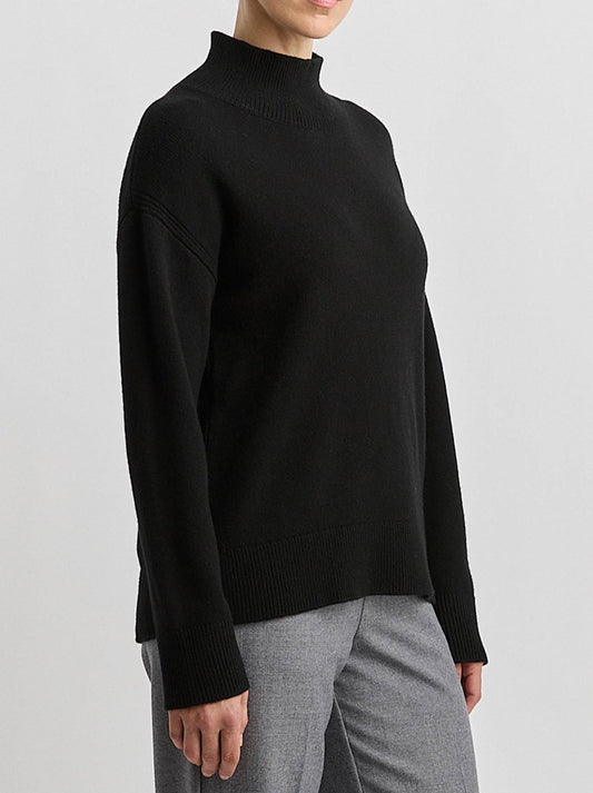 TOORALLIE SPLIT NECK FUNNEL (Black)