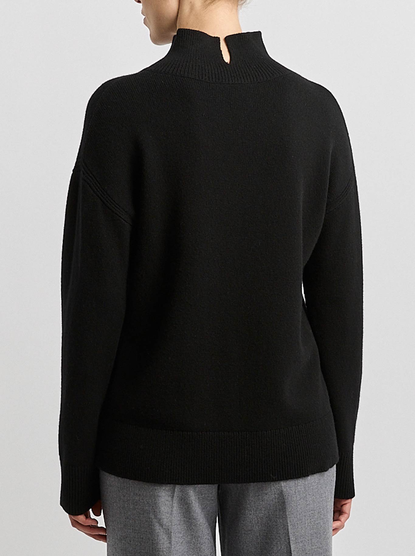 TOORALLIE SPLIT NECK FUNNEL (Black)
