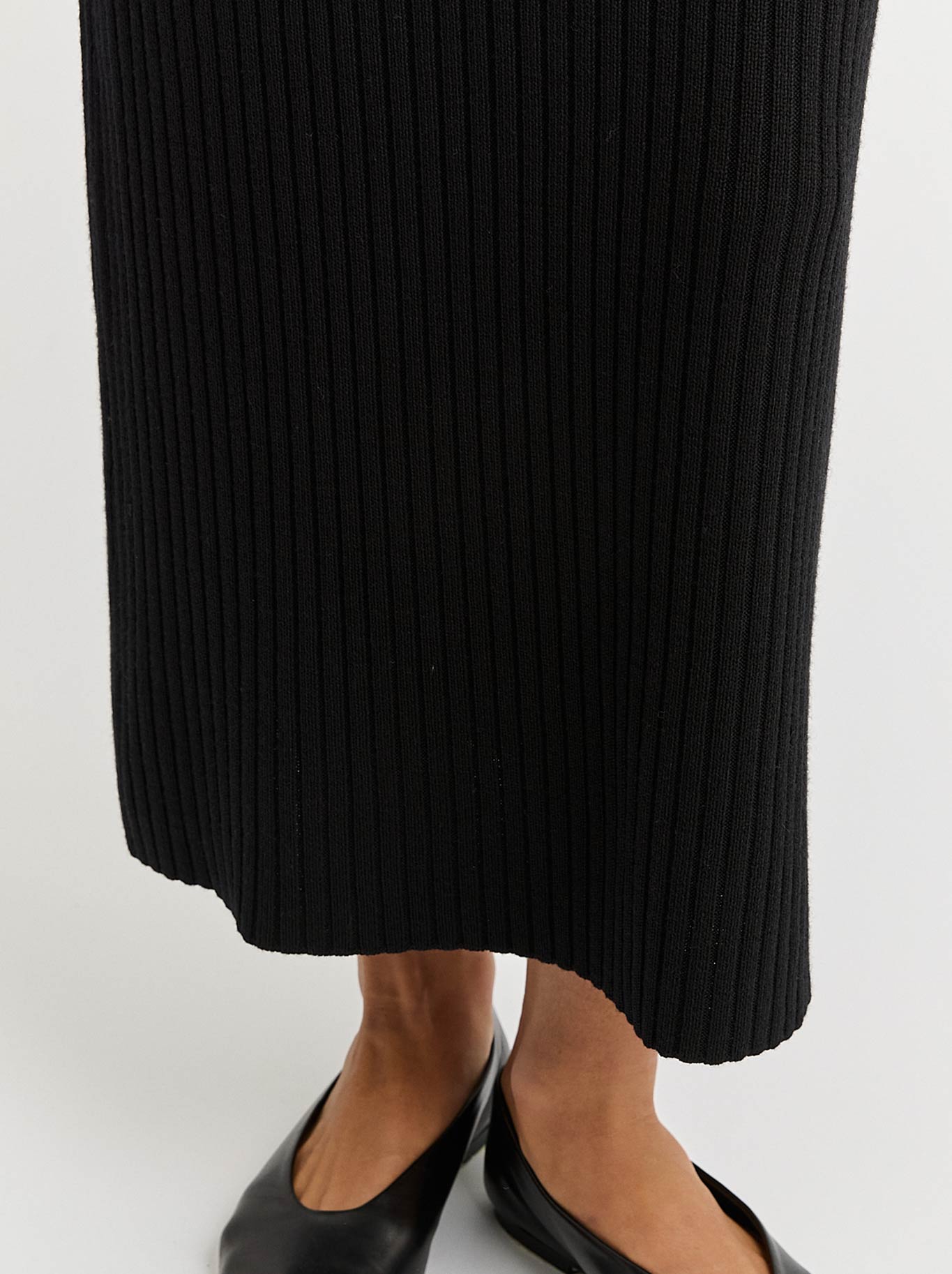 TOORALLIE RIB KNIT SKIRT (Black)