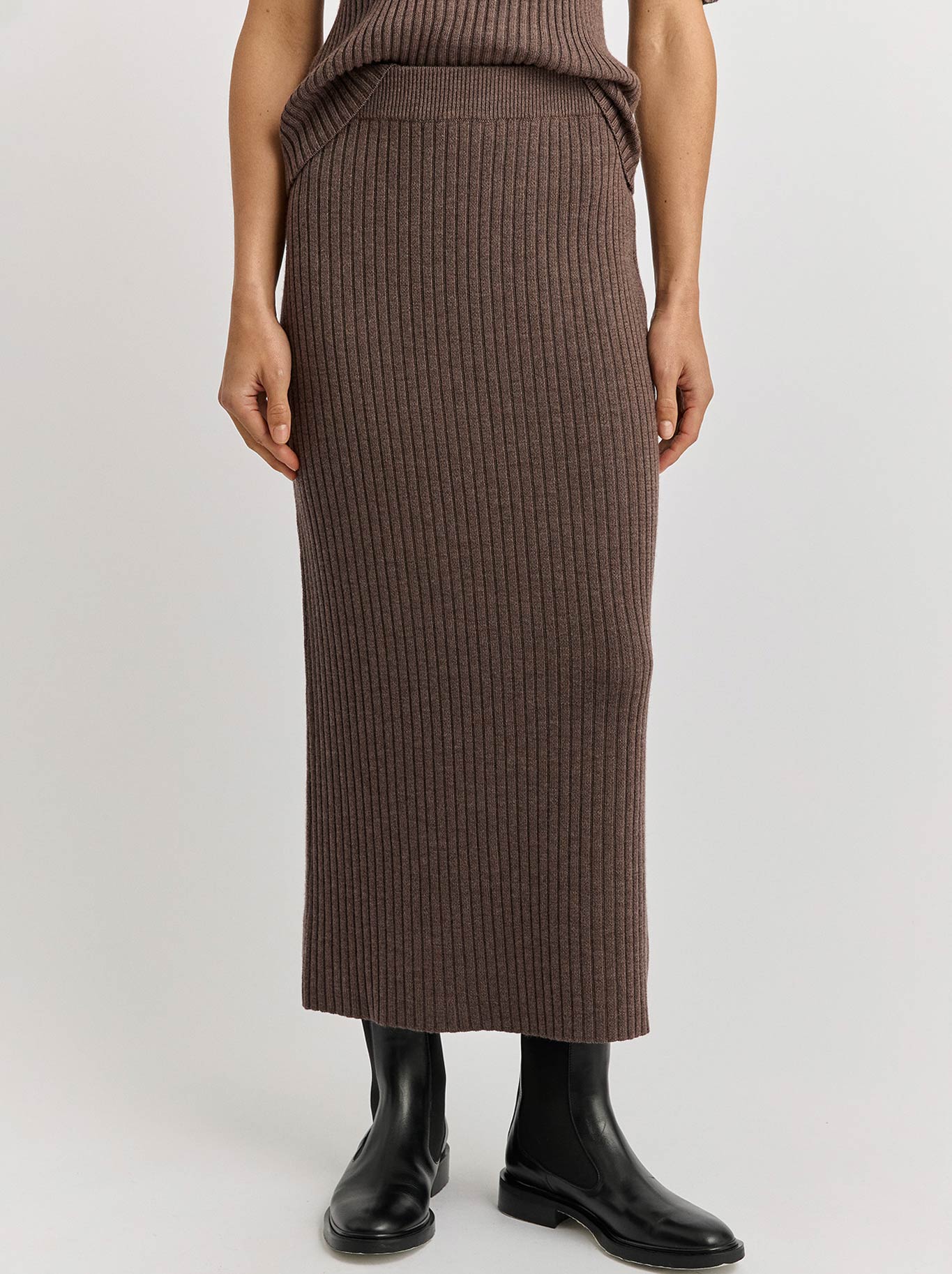 TOORALLIE RIB KNIT SKIRT (Black)