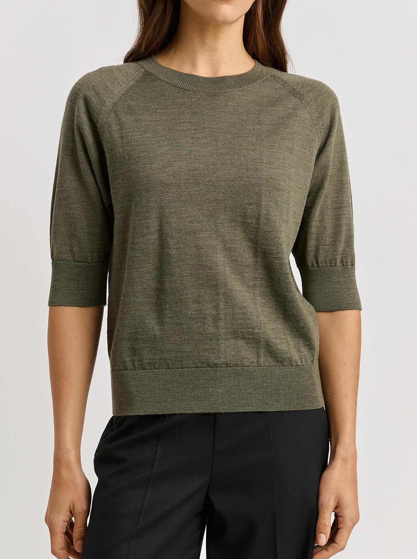 Toorallie Extra Fine Raglan Sleeve Top (Black)
