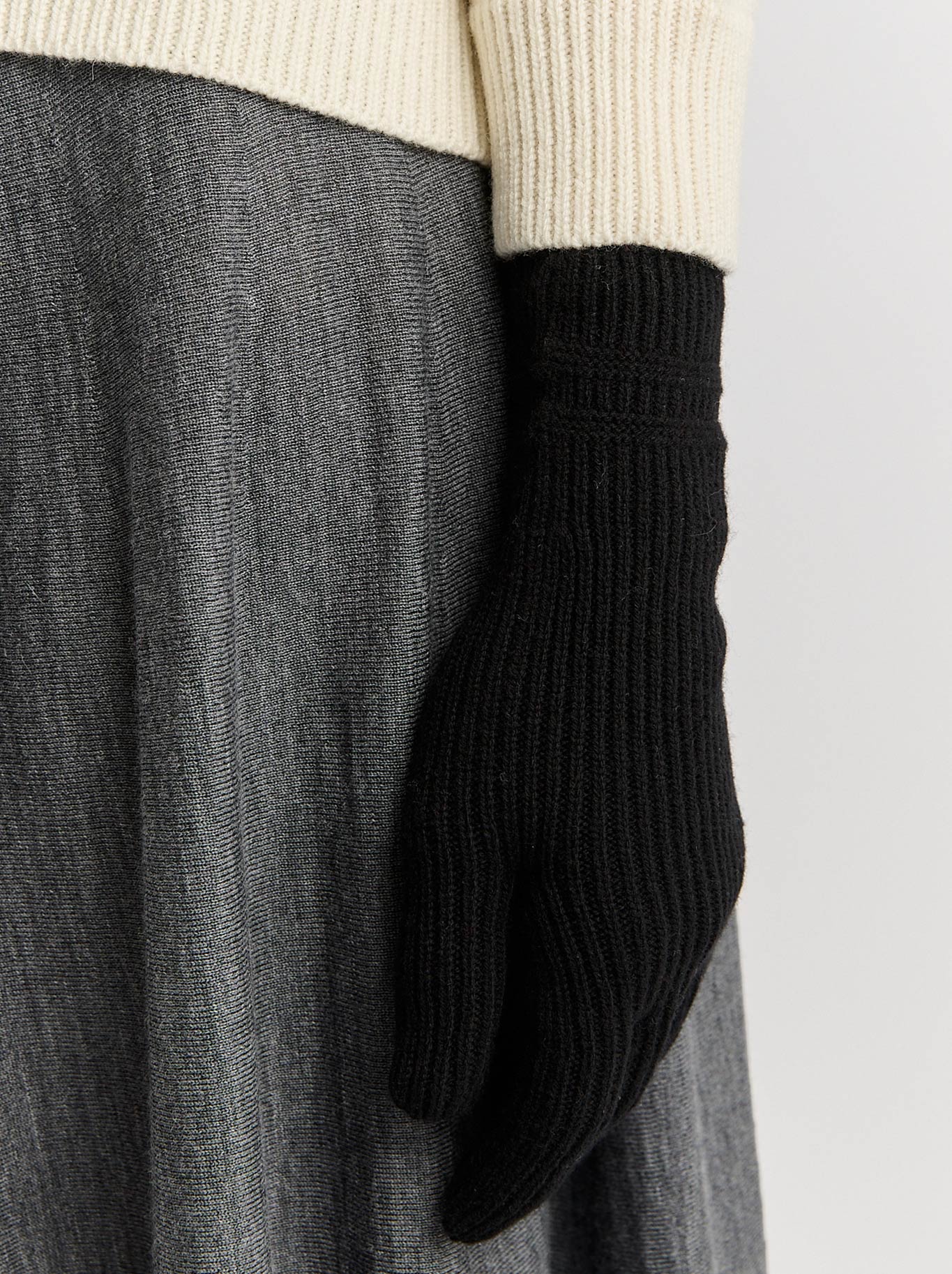 Toorallie Fine Rib Glove (Black)