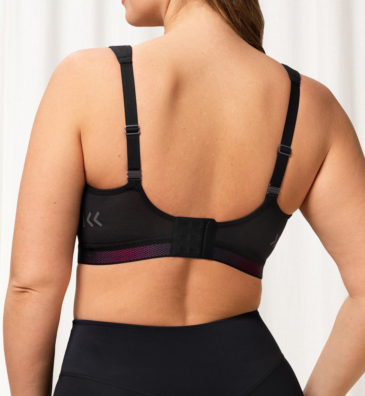 Triumph Triaction Cardio Flow Padded Bra (Black)