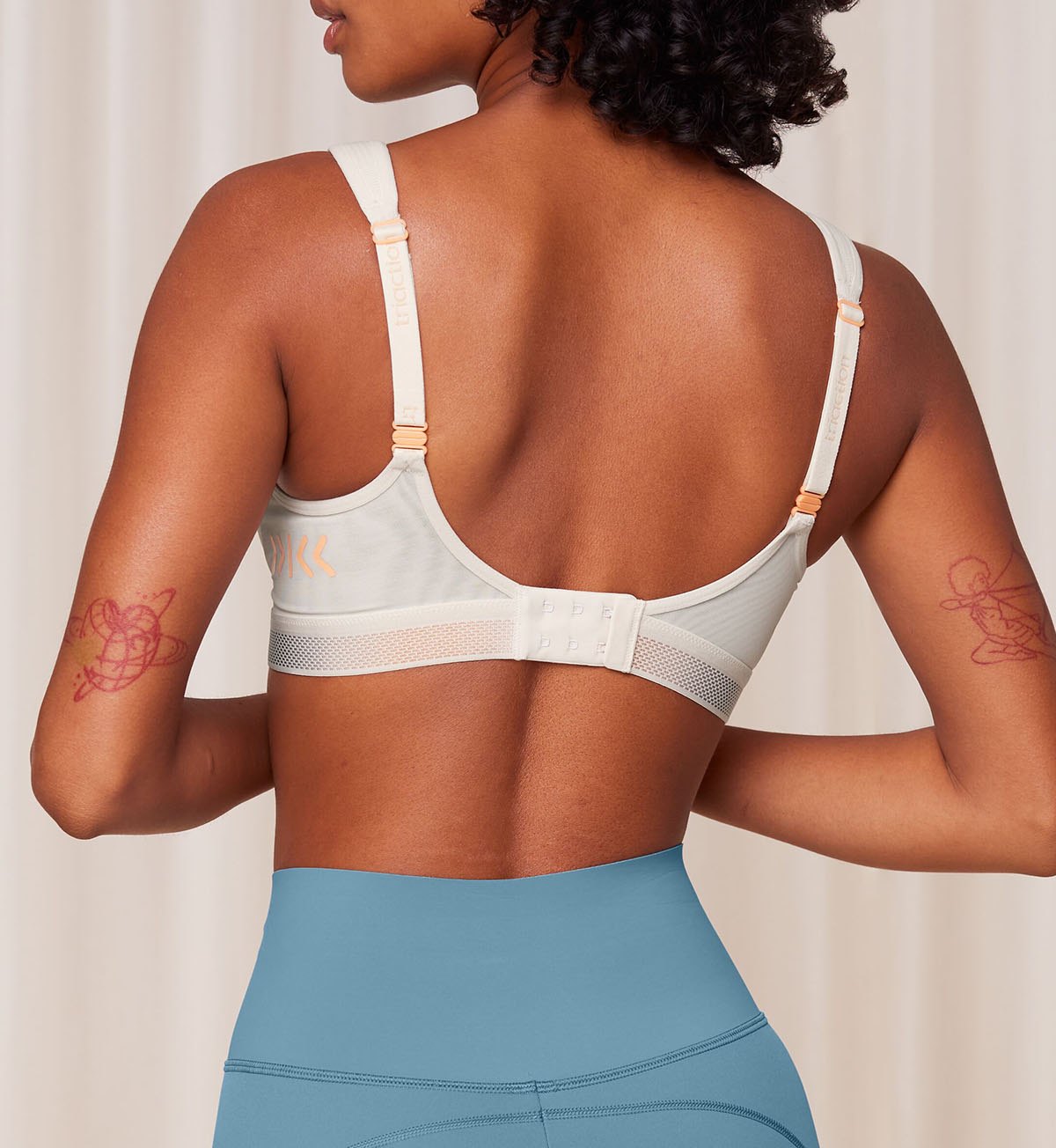 Triumph Triaction Cardio Flow Padded Bra (Fresh Powder)