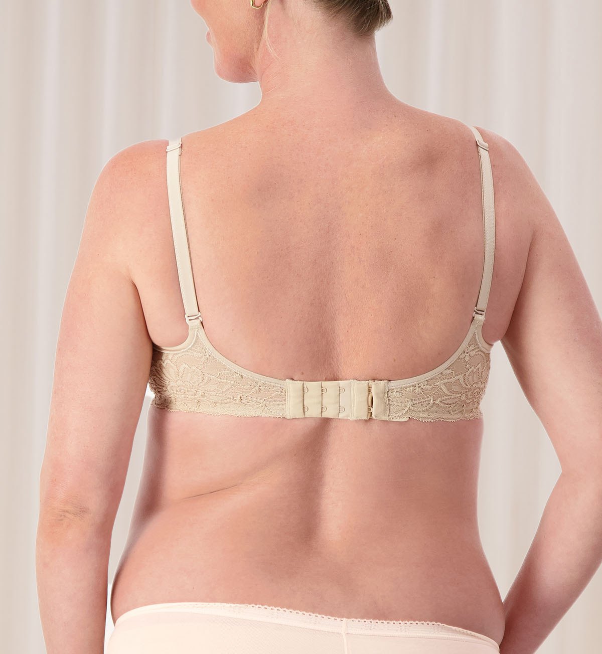 Triumph Gorgeous Mama Lace Wirefree Bra (Beige)