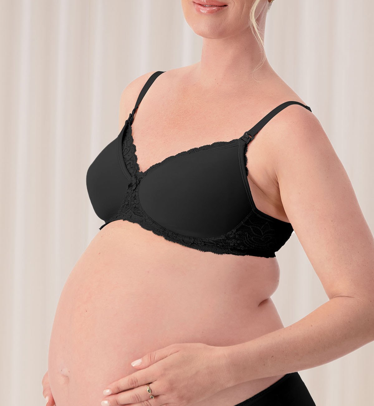 Triumph Gorgeous Mama Lace Wirefree Bra (Black)