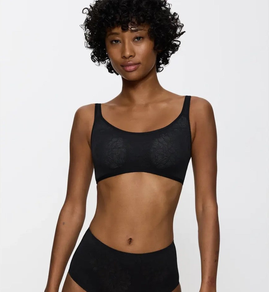 Image of Bras. Productname: Triumph Fit Smart Bra Top in Black colour by brand - Triumph