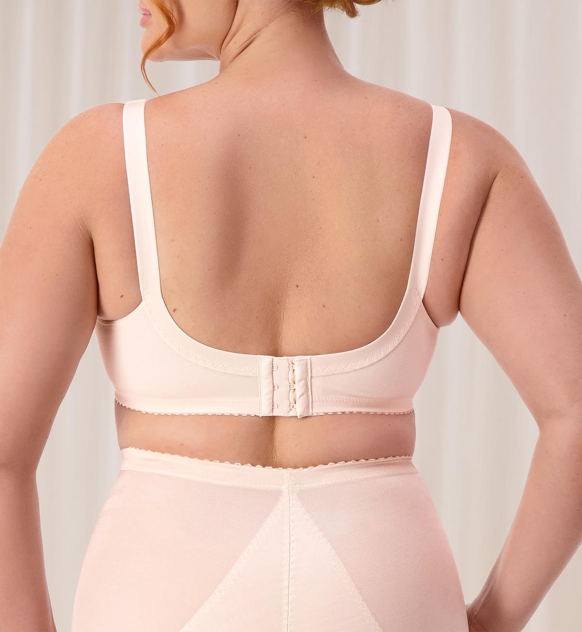 Triumph Kiss Of Cotton Wirefree Bra (Fresh Powder)