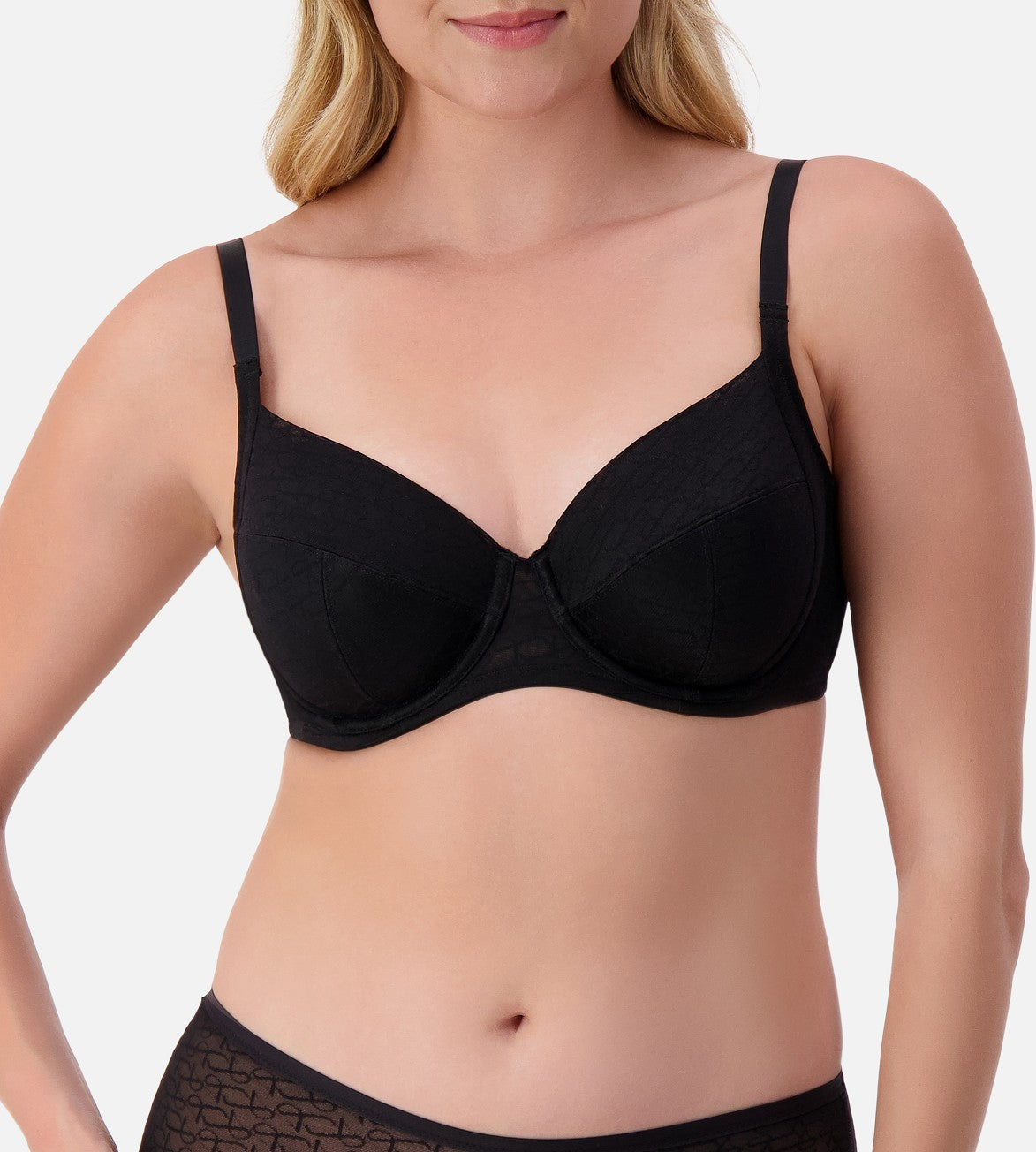 Image of Bras. Productname: Triumph Triumph Signature Everyday Wired Bra in Black colour by brand - Triumph
