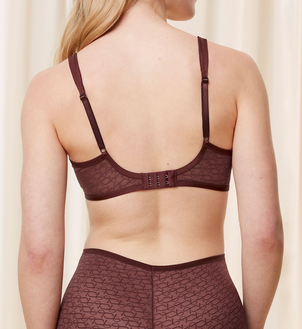 Triumph Signature Sheer Minimiser Bra (Decadent Chocolate)