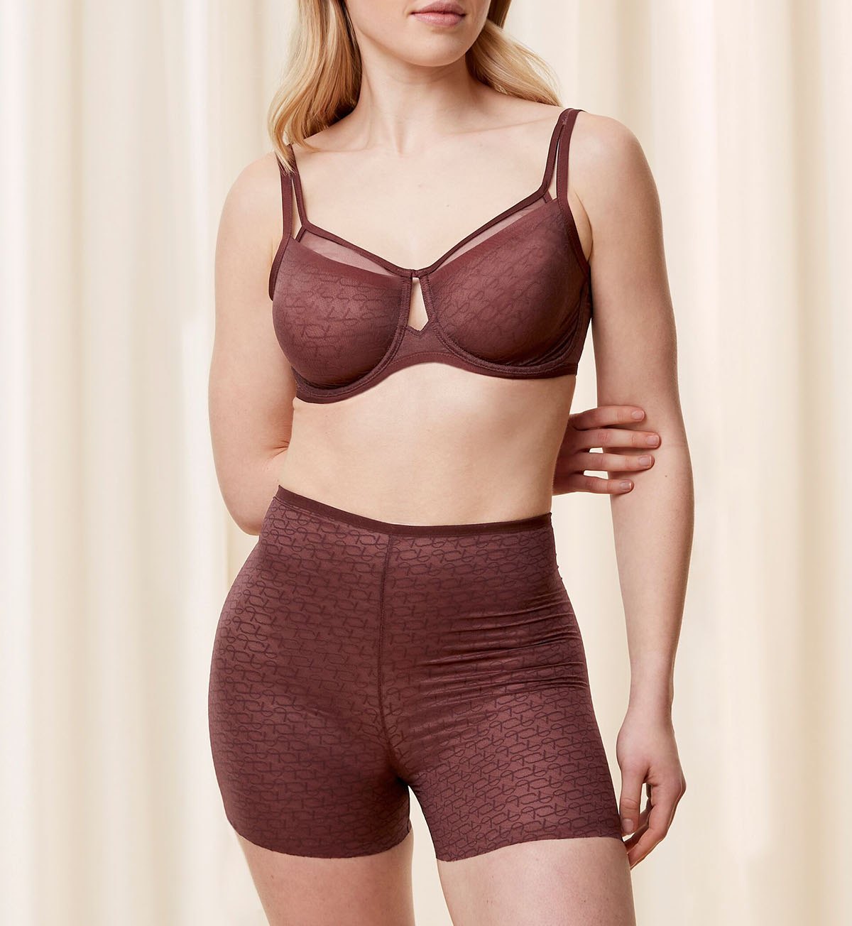 Triumph Signature Sheer Minimiser Bra (Decadent Chocolate)