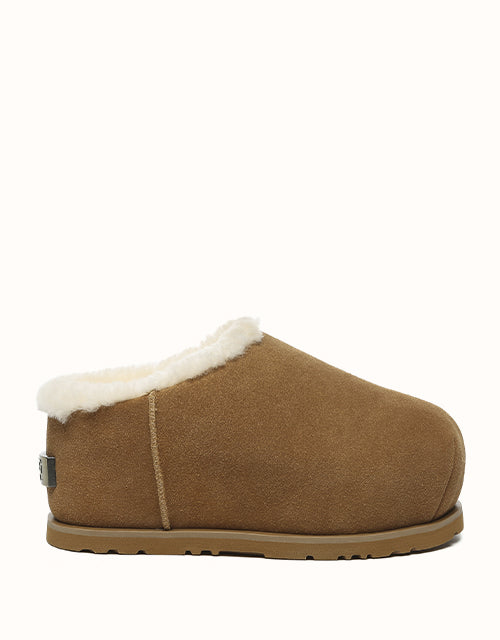 Image of Slippers. Product name - UGG EVERAU® Pablo Slippers in Chestnut colour by brand - Everau