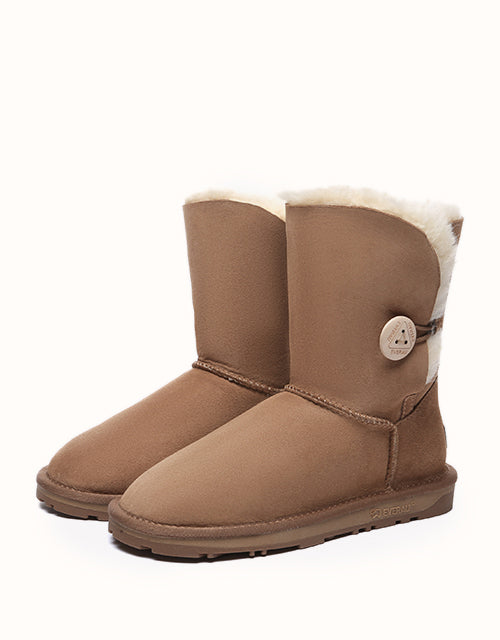 UGG EVERAU® Short Button Boots (Chestnut)