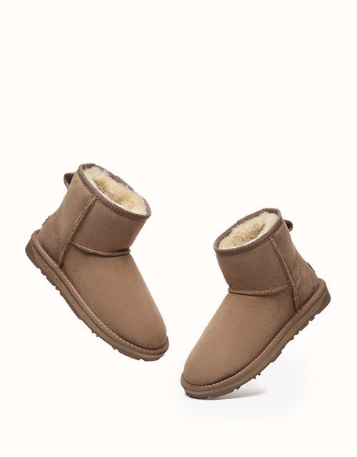 UGG EVERAU® Mini Classic Boots (Chestnut)