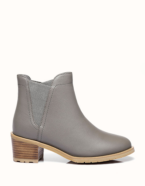 URBAN UGG® Chelsea Boots (Black)
