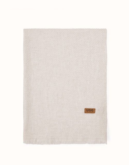 URBAN UGG® Hugra Shawl (Natural Lvory)