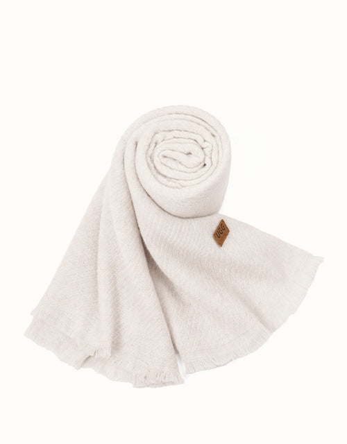 URBAN UGG® Hugra Shawl (Natural Lvory)