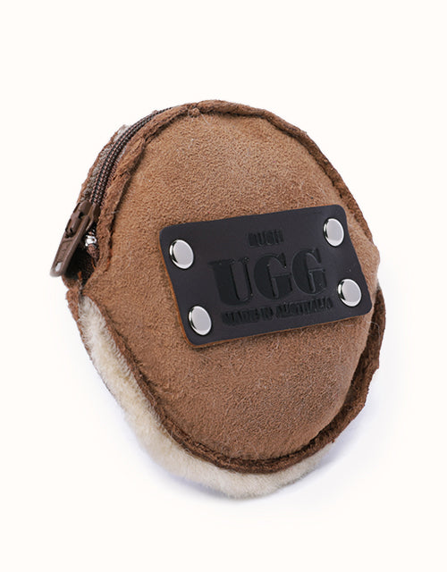 Urban UGG® Zip Purse (Chestnut)