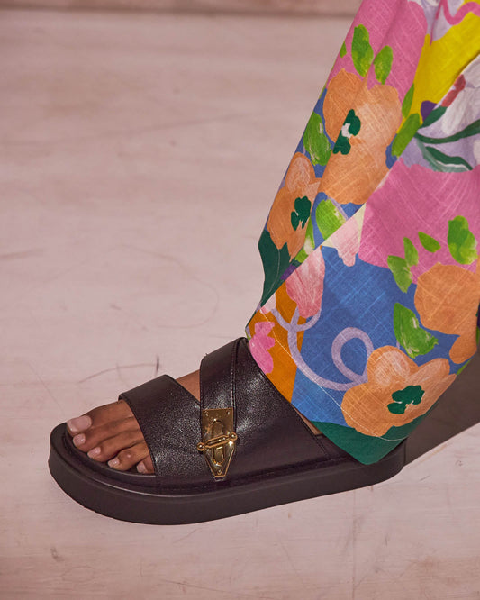 Walnut Melbourne Irina Slide (Black)